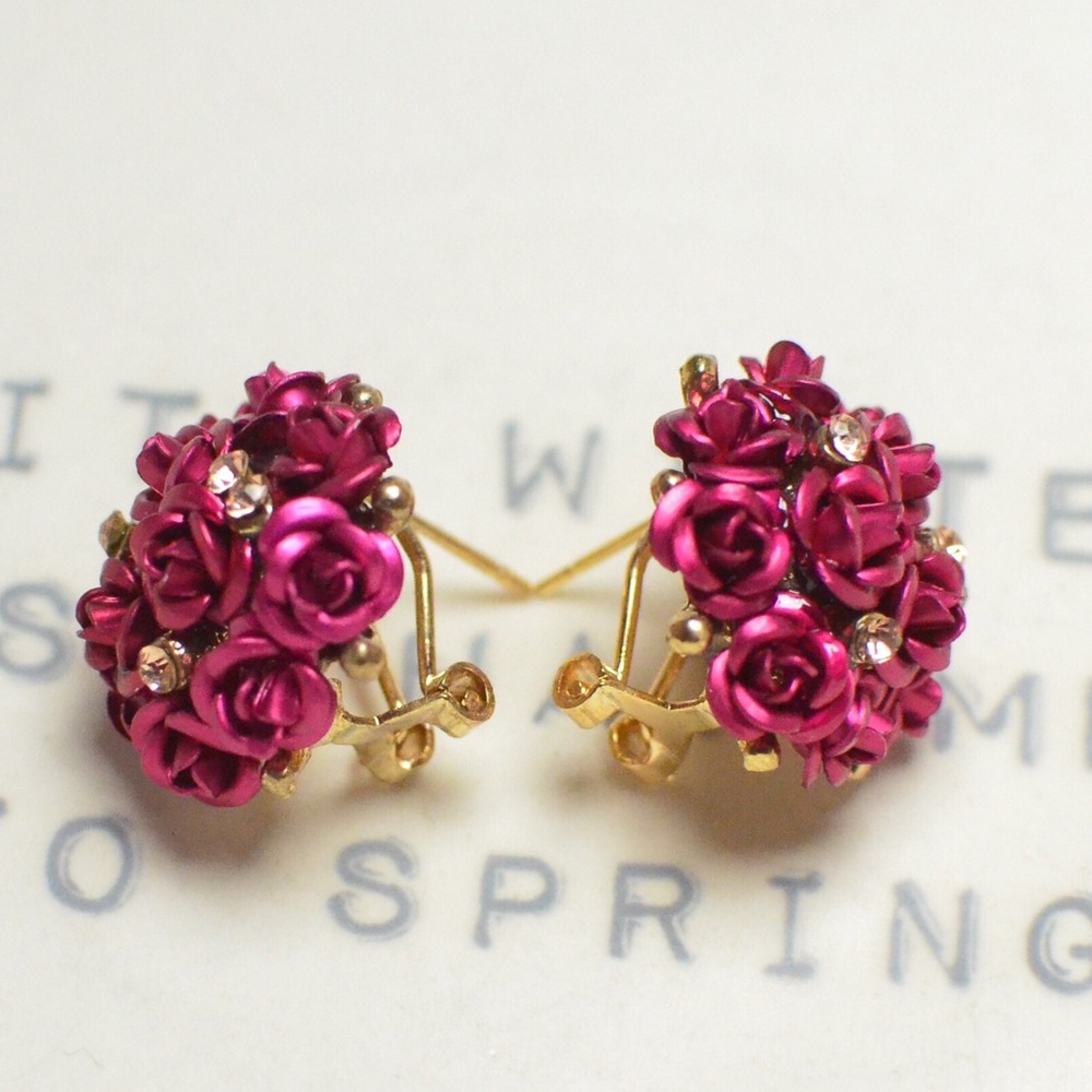 Bouquet of Roses Rhinestones Floral Stud Earrings - Picture 7 of 8
